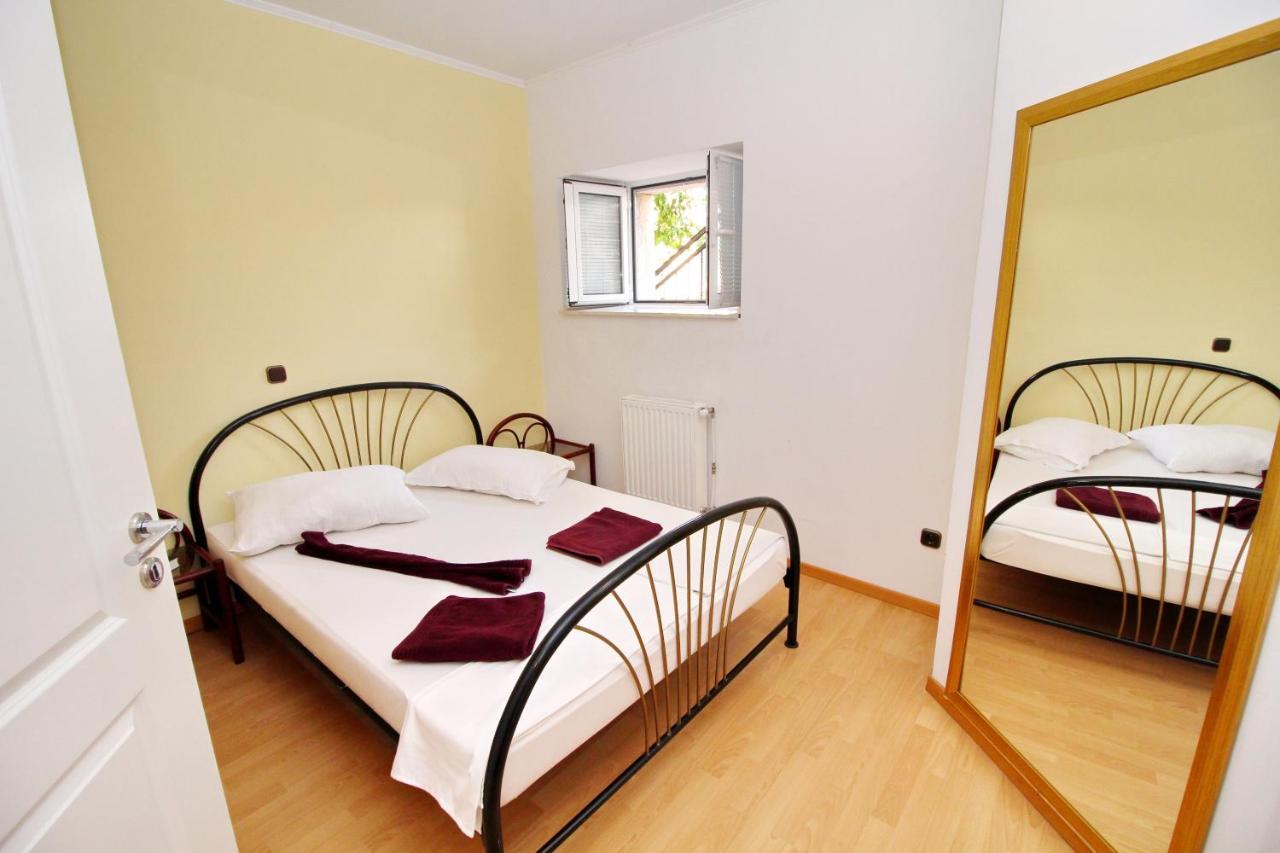 Fancy Apartments Marco Vela Luka Extérieur photo